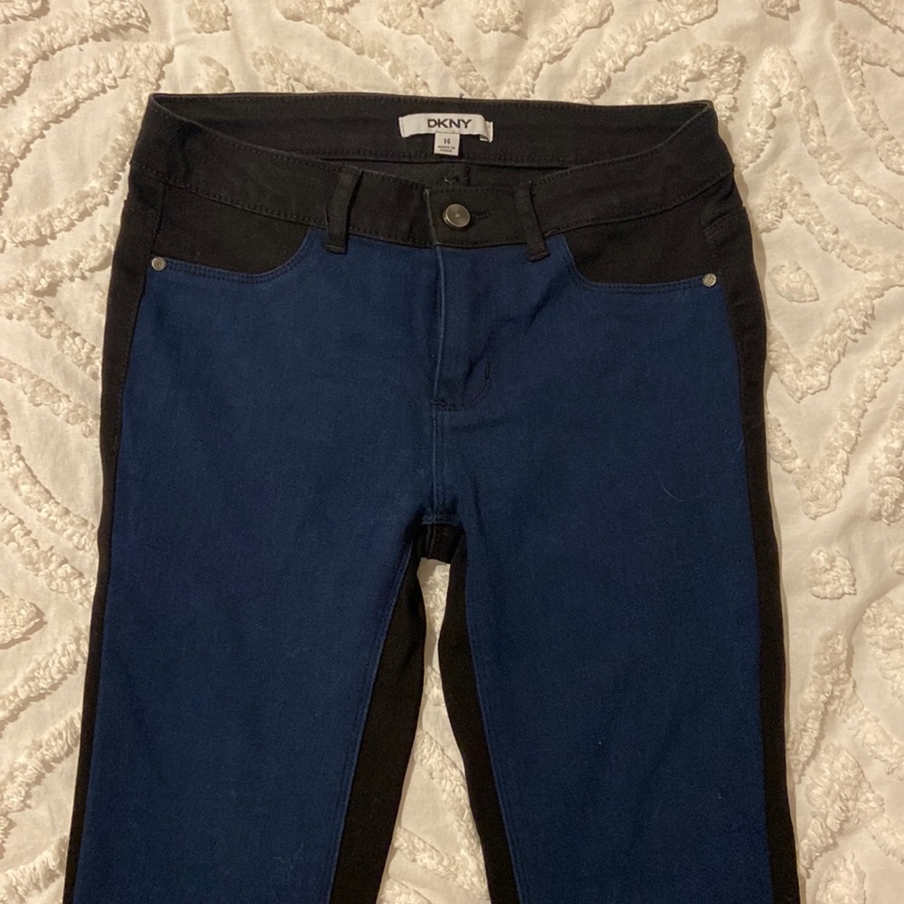 NWOT DKNY girls stretch jean
